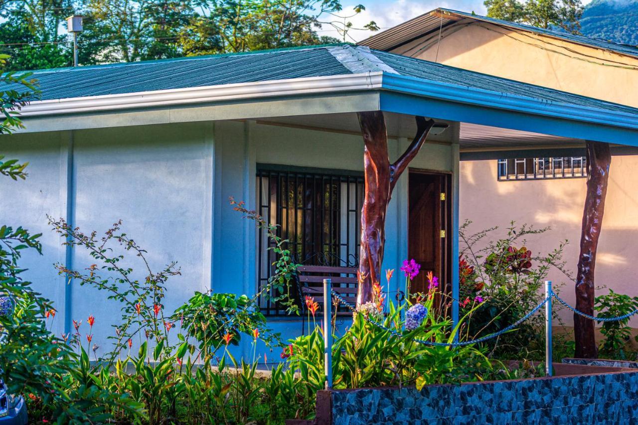 Rio Celeste Springs Blue Lodge Bijagua Exterior photo